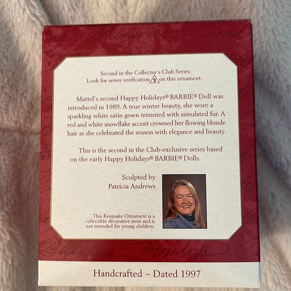 🎄 Hallmark Ornament 1997 Club Edition Barbie 🎄 - Picture 2 of 9